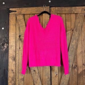 Hot pink twist back thick ribbed knit sweater